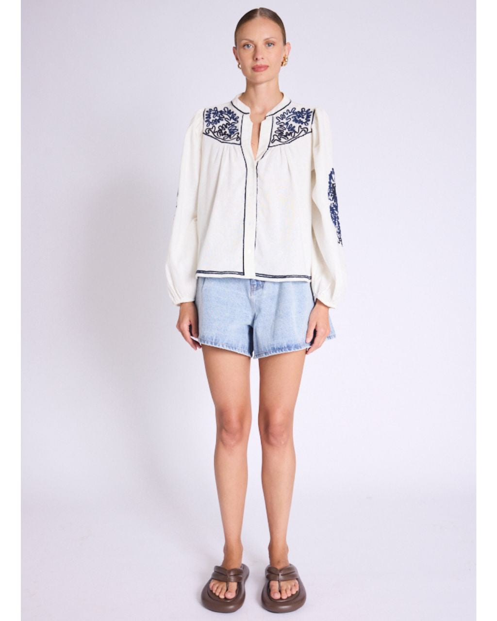 CHEMISE COL V BRODEE