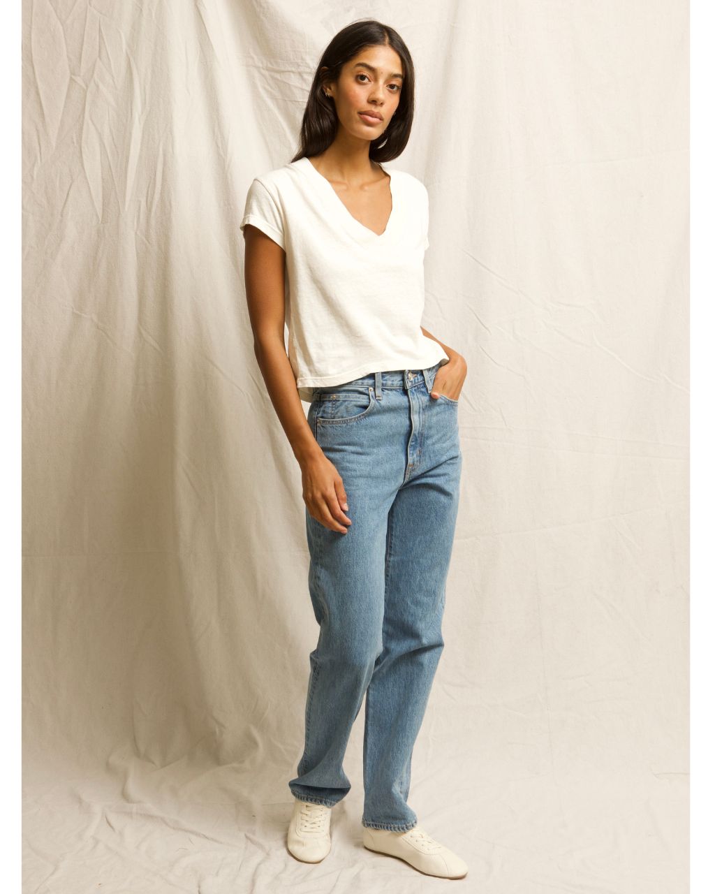 Alanis-Recycled Cotton V Neck Tee