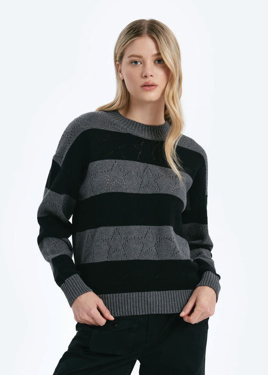 VERA - Star Holes Sweater Black