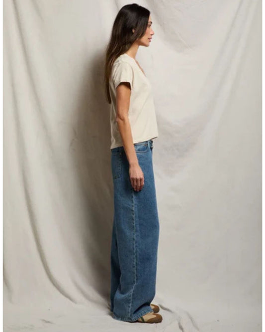 Alanis-Recycled Cotton  V Neck Tee